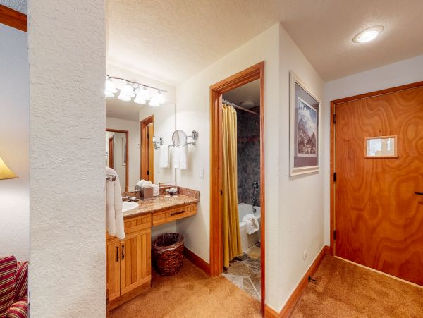 Beaver Creek Bachelor Gulch Condo 952739