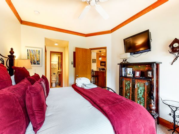 Beaver Creek Bachelor Gulch Condo 952748