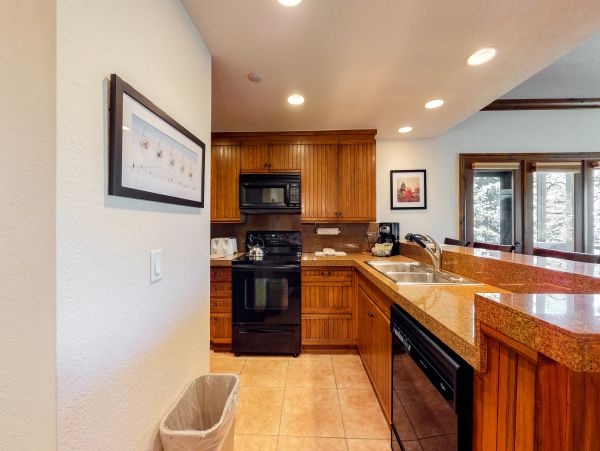 Beaver Creek Bachelor Gulch Condo 952756