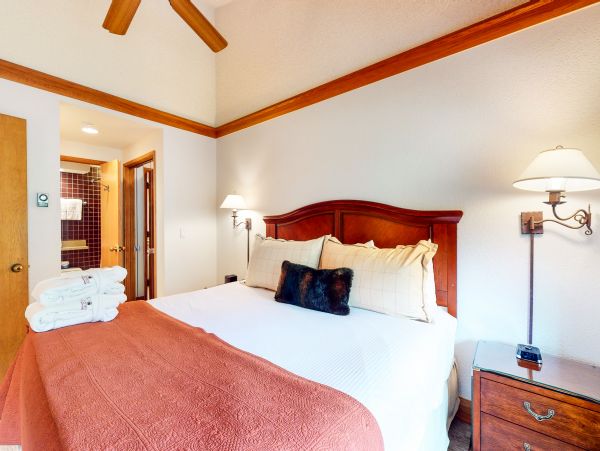 Beaver Creek Bachelor Gulch Condo 952763