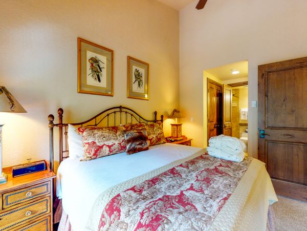 Beaver Creek Bachelor Gulch Condo 952765