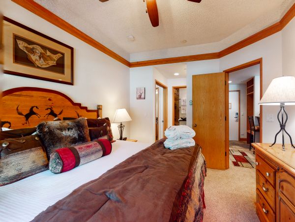 Beaver Creek Bachelor Gulch Condo 952787
