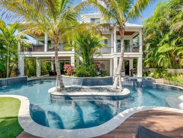 Anna Maria Island 9 Bedroom Oasis Rental Luxury Amenities
