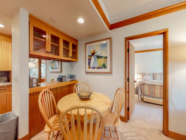 Beaver Creek Bachelor Gulch Condo 952804
