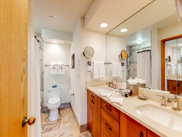 Beaver Creek Bachelor Gulch Condo 952804
