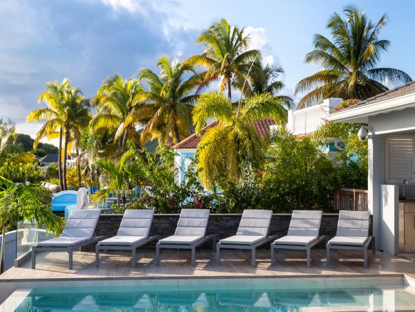 Four Bedroom Antigua Vacation Villa on the Beach Sleeps 8