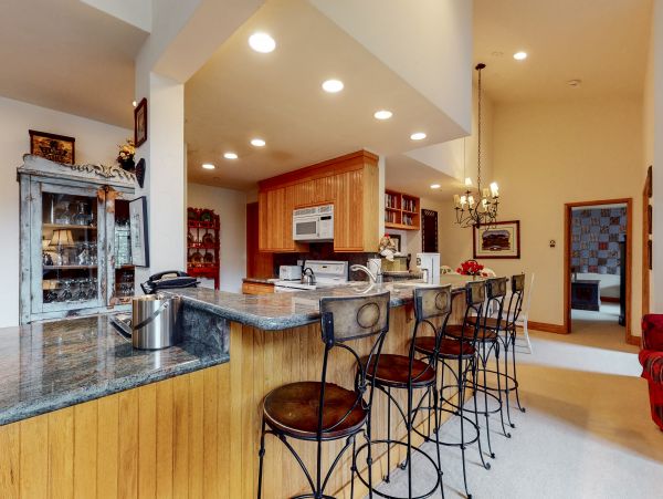 Beaver Creek Bachelor Gulch Condo 952822