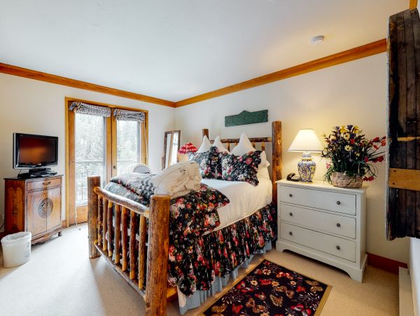 Beaver Creek Bachelor Gulch Condo 952822