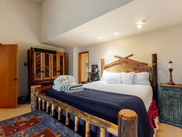 Beaver Creek Bachelor Gulch Condo 952822