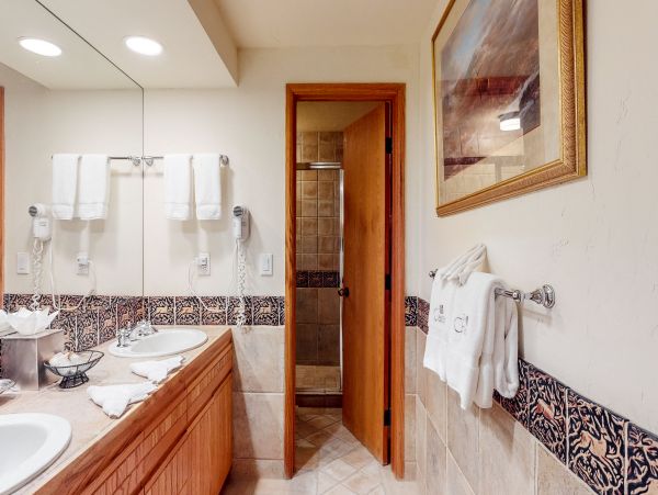 Beaver Creek Bachelor Gulch Condo 952822
