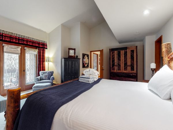 Beaver Creek Bachelor Gulch Condo 952822