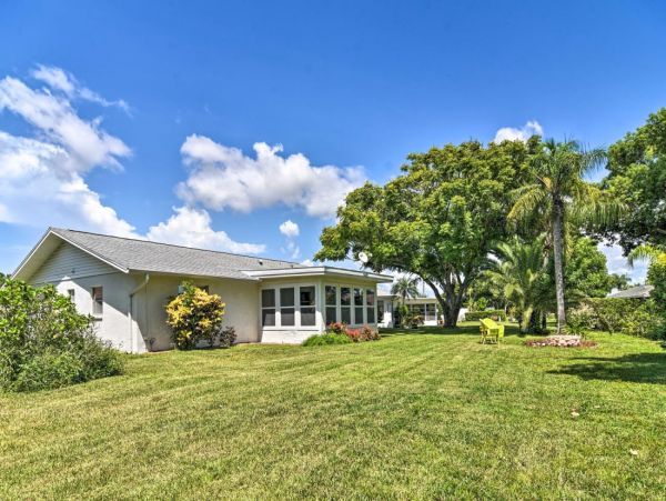 Two Bedroom Bradenton Vacation Home Sleeps 6 Guests