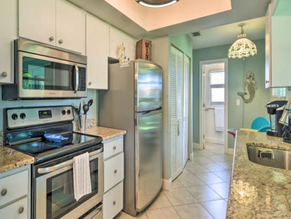 Two Bedroom Bradenton Vacation Home Sleeps 6 Guests