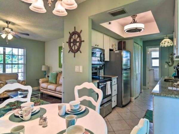 Two Bedroom Bradenton Vacation Home Sleeps 6 Guests