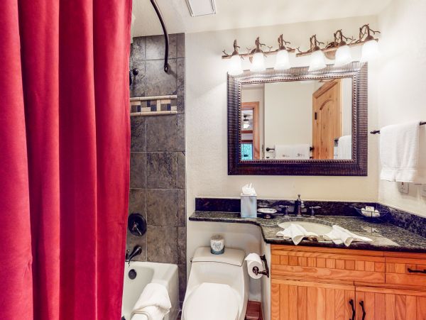 Beaver Creek Bachelor Gulch Condo 952848