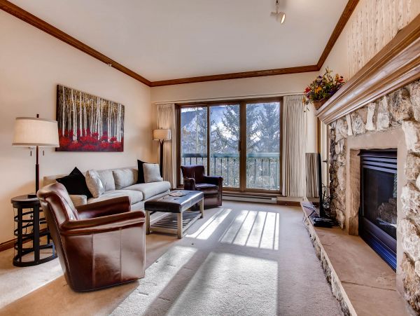 Ski-in Ski-out Three Bedroom Vacation Condo in Beaver Creek