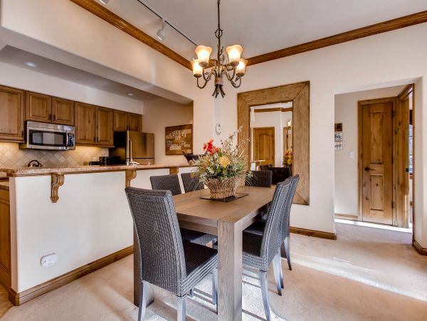Ski-in Ski-out Three Bedroom Vacation Condo in Beaver Creek