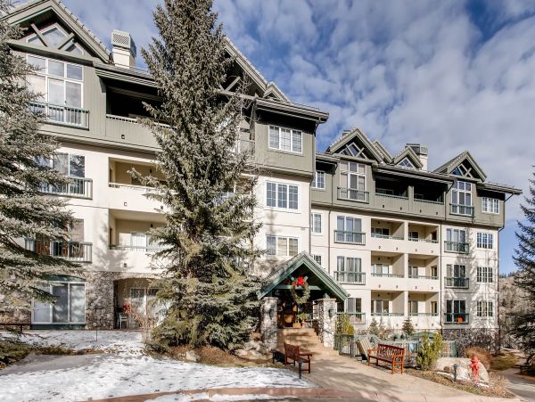 Ski-in Ski-out Three Bedroom Vacation Condo in Beaver Creek