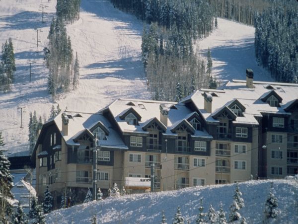 Ski-in Ski-out Three Bedroom Vacation Condo in Beaver Creek