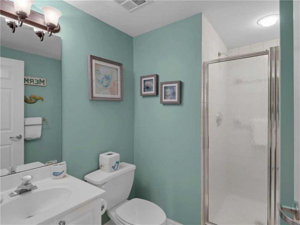 Gulf Front Three Bedroom Vacation Condo in Destin on Beach