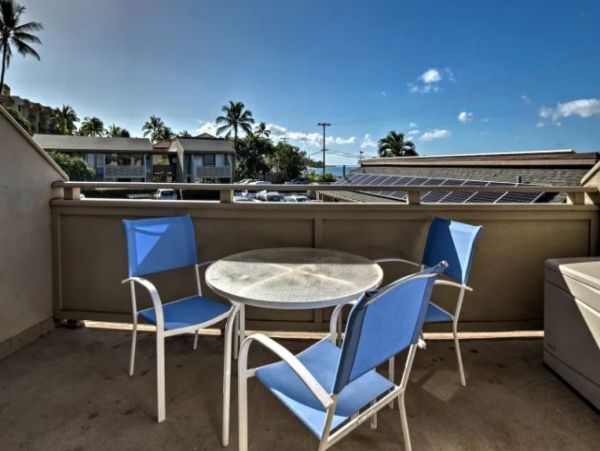 Kihei Two Bedroom Vacation Condo Short Walk to Beach