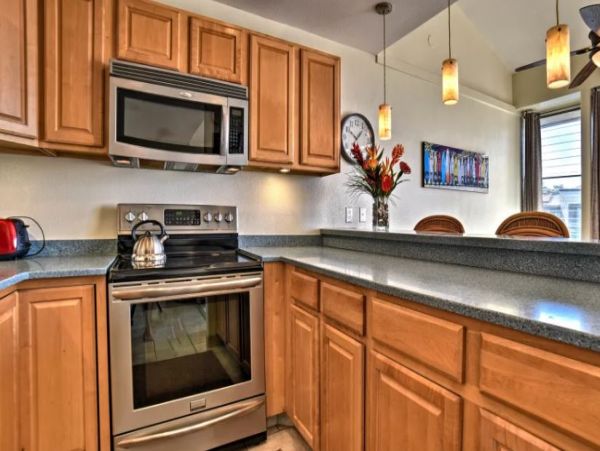 Kihei Two Bedroom Vacation Condo Short Walk to Beach