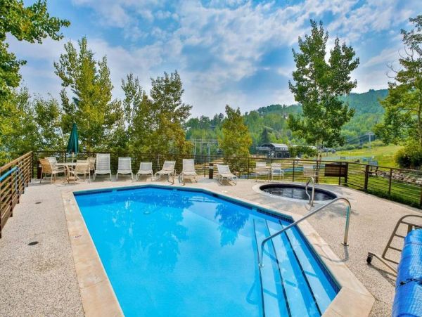 Charming 3 Bedroom Vacation Rental in Snowmass