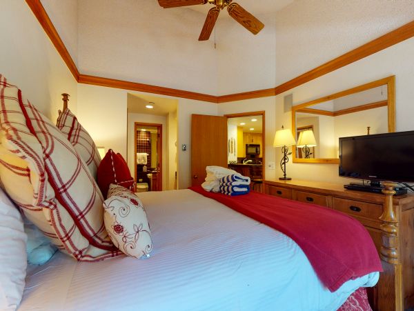 Beaver Creek Bachelor Gulch Condo 953158