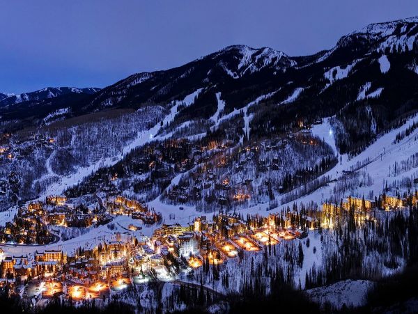 Ski in Ski Out Snowmass Town Home