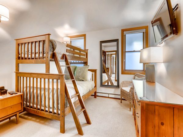 Snowmass Condo 953175