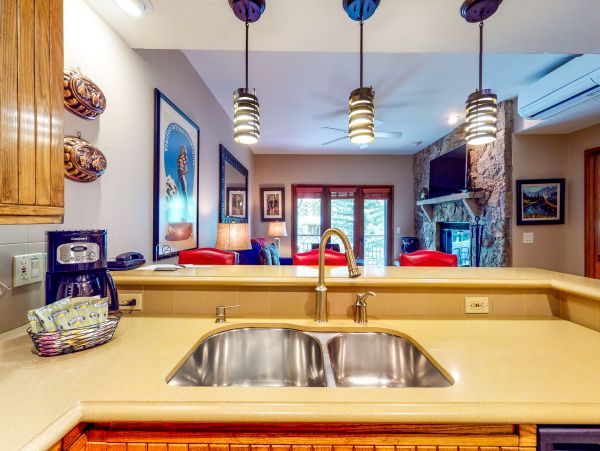 Beaver Creek Bachelor Gulch Condo 953185