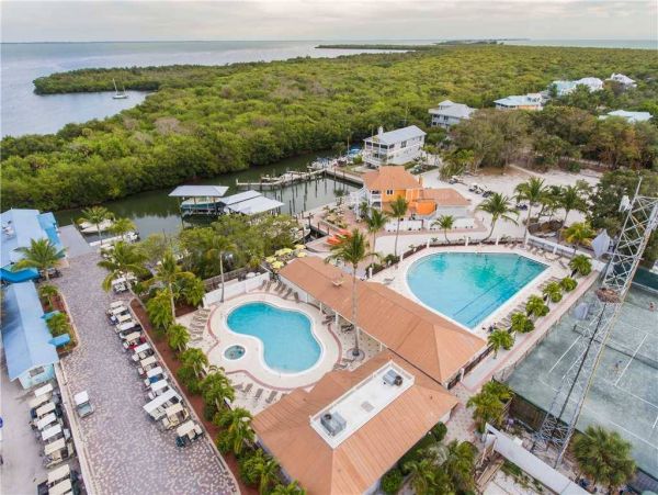 Tropical Island Retreat with Breathtaking Gulf Views on North Captiva Island