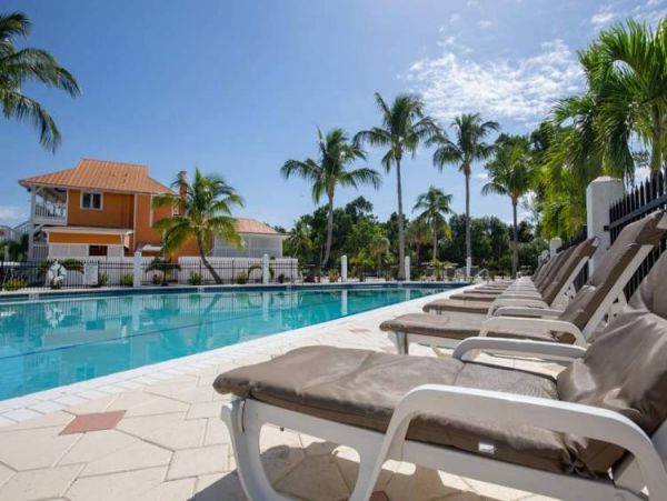 Tropical Island Retreat with Breathtaking Gulf Views on North Captiva Island