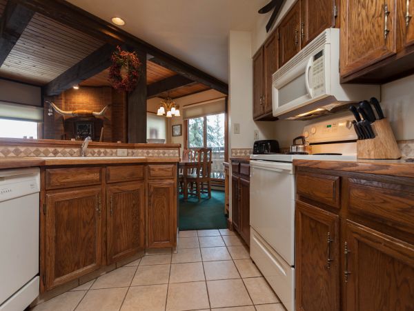 Steamboat Springs 3 Bedroom Vacation Lodge Sleeps 10
