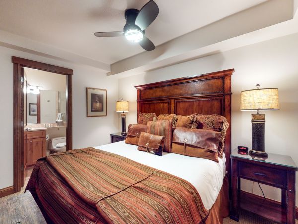 Vail Lionshead Condo 953236