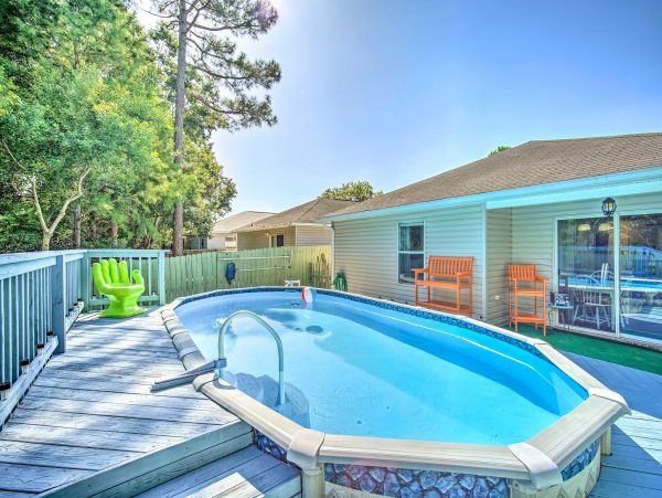 Charming 3 Bedroom Home in Pensacola with Private Pool