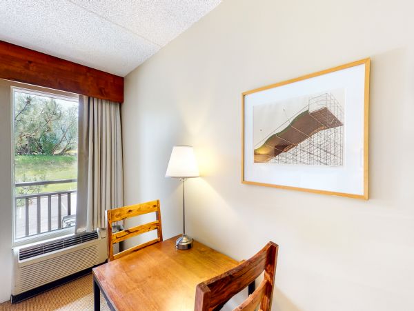 Aspen Condo 953248