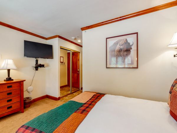 Vail Lionshead Condo 953255