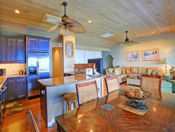 Oceanfront 3 Bedroom Townhomes with Sweeping Views