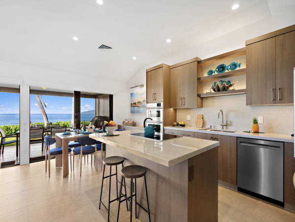 Maui Luxury Oceanfront 3 Bedroom Townhomes with Sweeping Views - additional view, photo 5