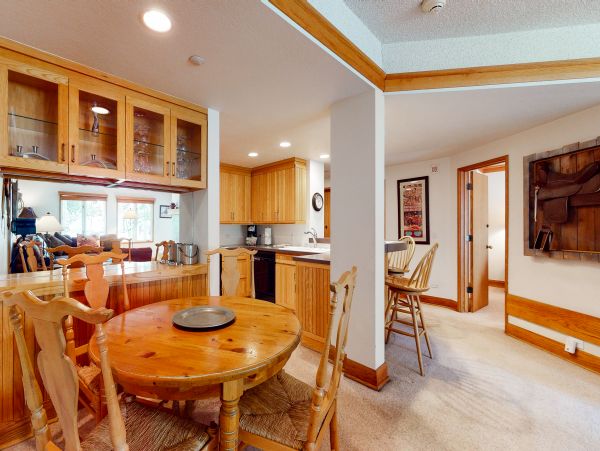 Beaver Creek Bachelor Gulch Condo 953294