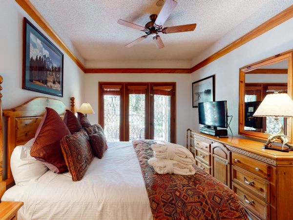 Beaver Creek Bachelor Gulch Condo 953294