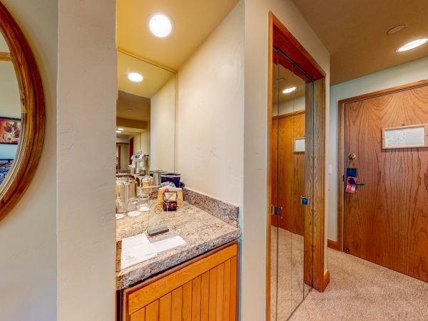 Beaver Creek Bachelor Gulch Condo 953301