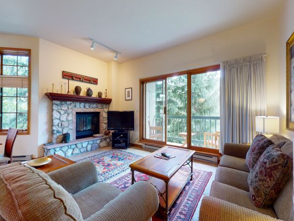 Two Bedroom Vacation Condo in Beaver Creek Ski in - Ski out