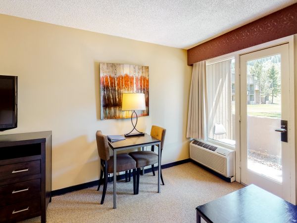 Aspen Home 953319