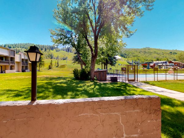 Aspen Home 953319