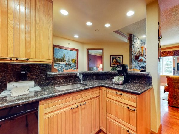 Beaver Creek Bachelor Gulch Condo 953320
