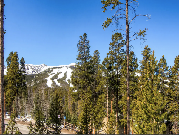 Large Four Bedroom Home in Breckenridge Colorado