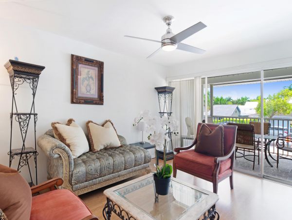 Walk to Beach Naples Vacation Condo Two Bedrooms Sleeps Six
