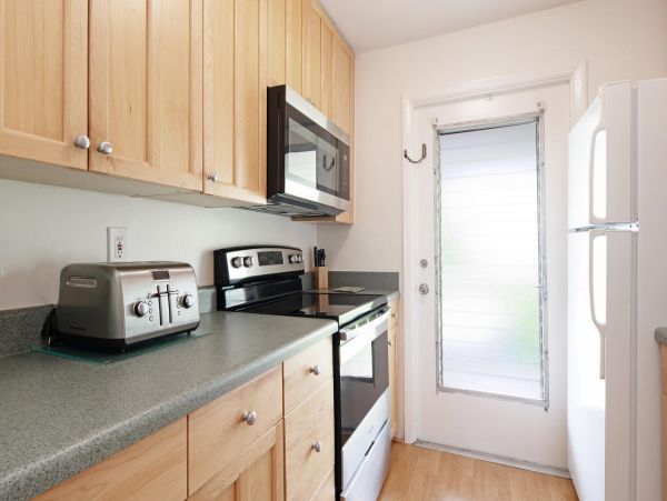 Walk to Beach Naples Vacation Condo Two Bedrooms Sleeps Six